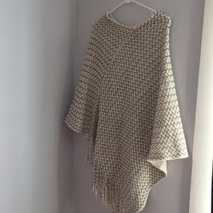 Soft& Cozy Poncho!